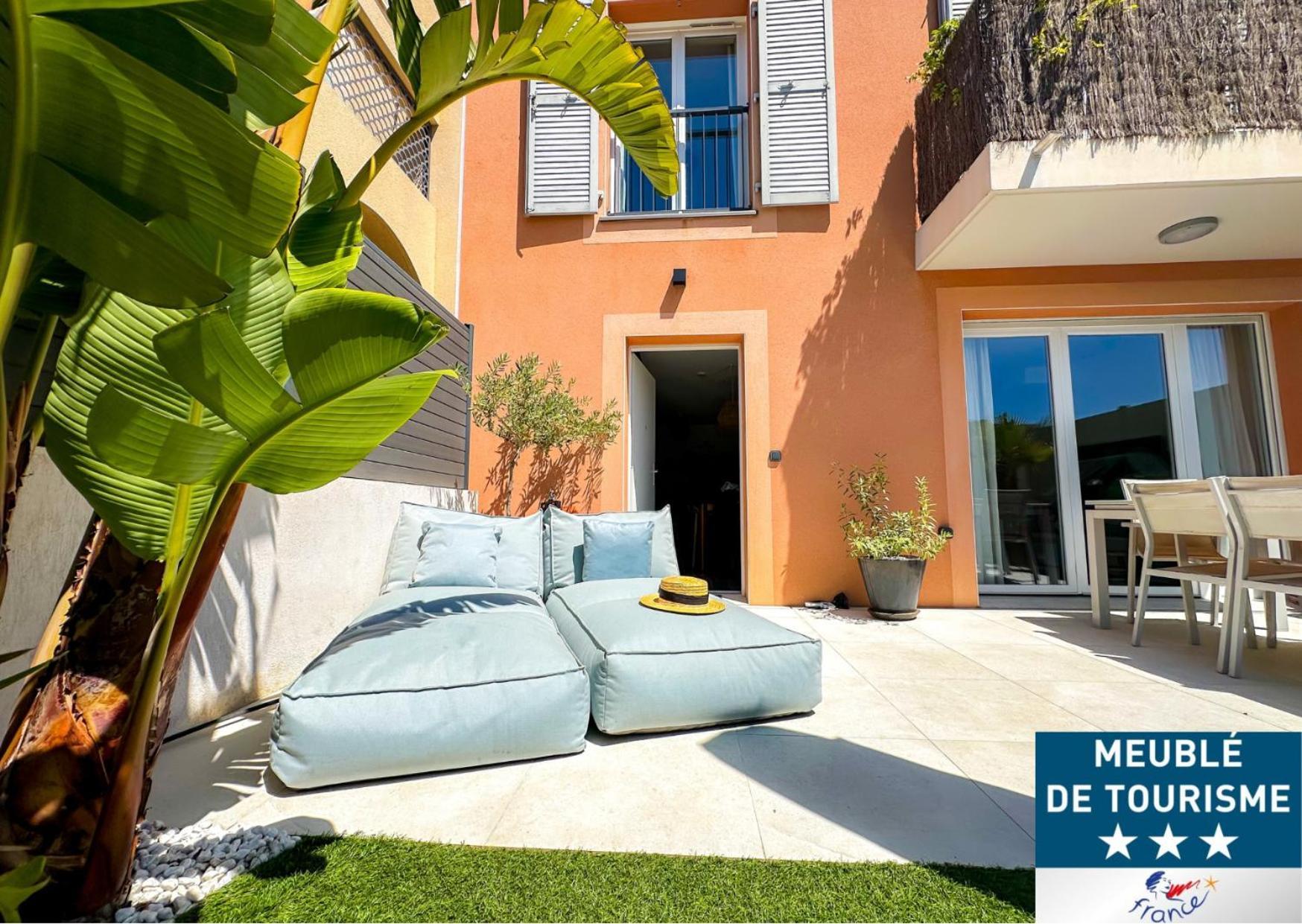 Strelitzia Villa
